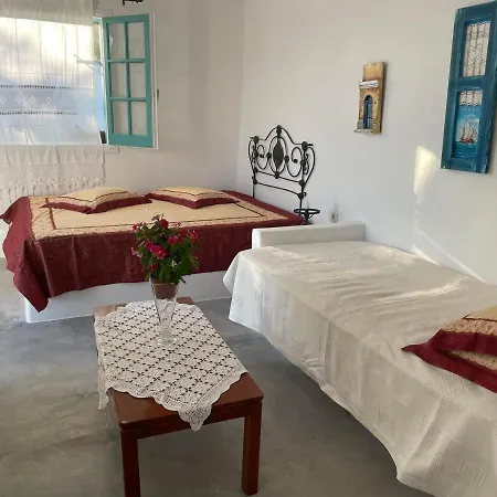 Sweet With Two Beds -one Single Room- With Beautiful View!