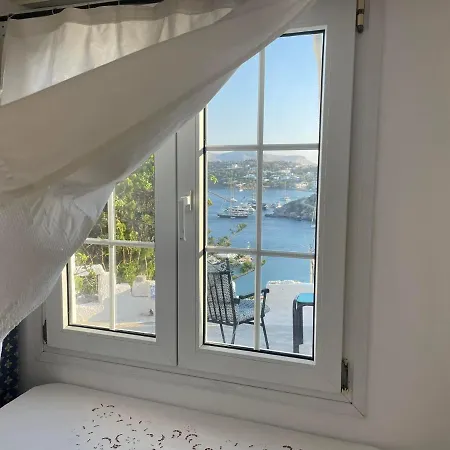 Sweet With Two Beds -one Single Room- With Beautiful View! Casa de Férias