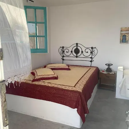 Sweet With Two Beds -one Single Room- With Beautiful View! Casa de Férias Agia Marina (Leros)