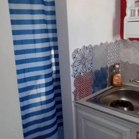 Sweet With Two Beds -one Single Room- With Beautiful View! *